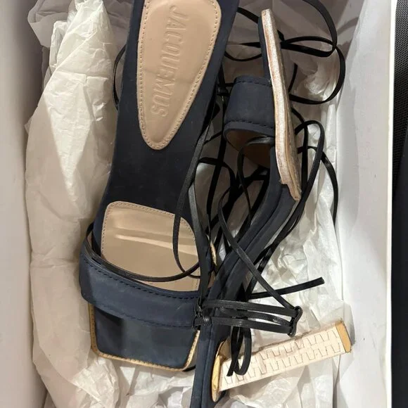 Jacquemus 'Adour' Strappy Heeled Sandals Navy Blue - Picture 5 of 8